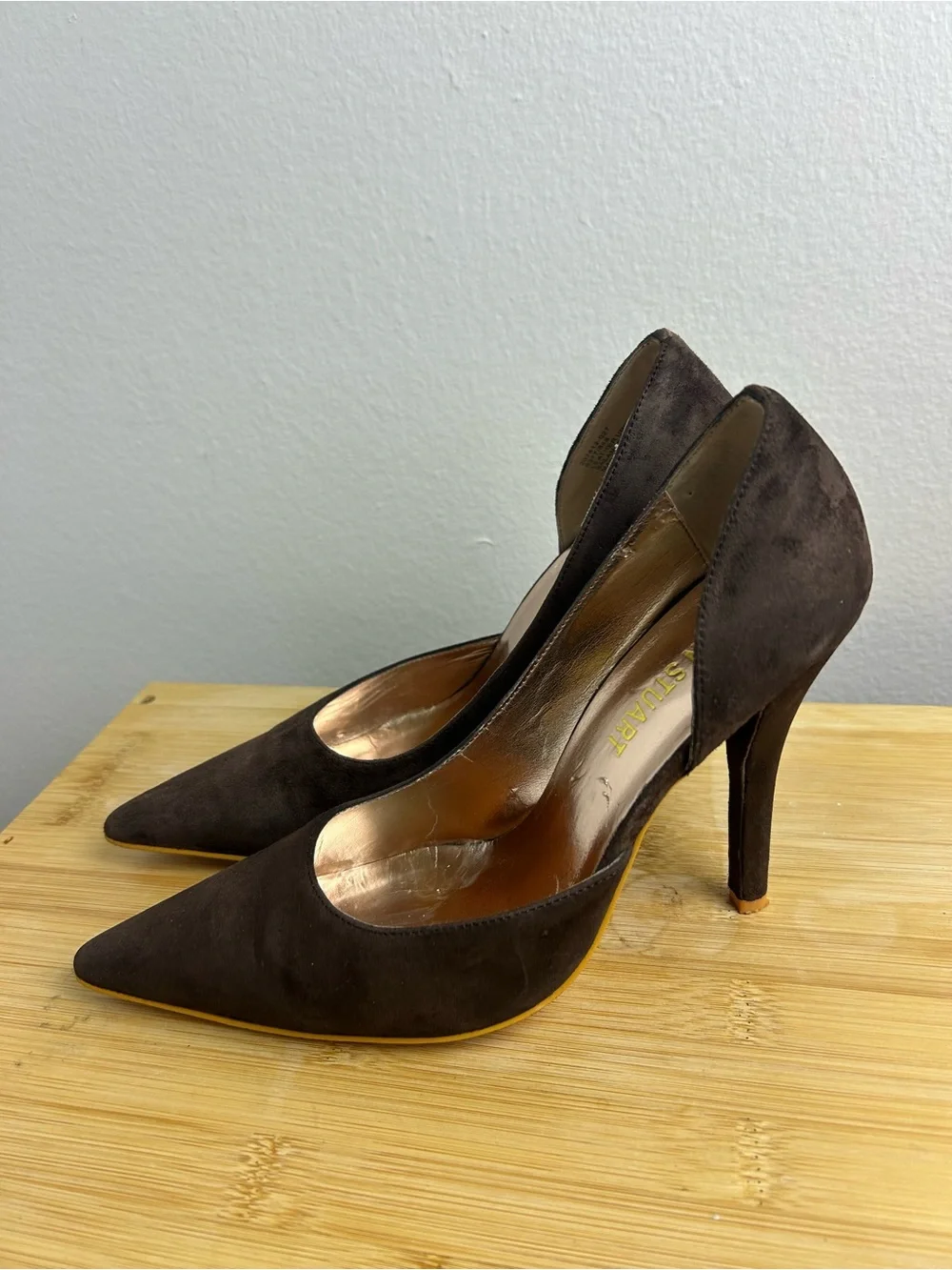 Colin Stuart Women’s Size 7.5B Brown Suede Pointed-Toe Pumps